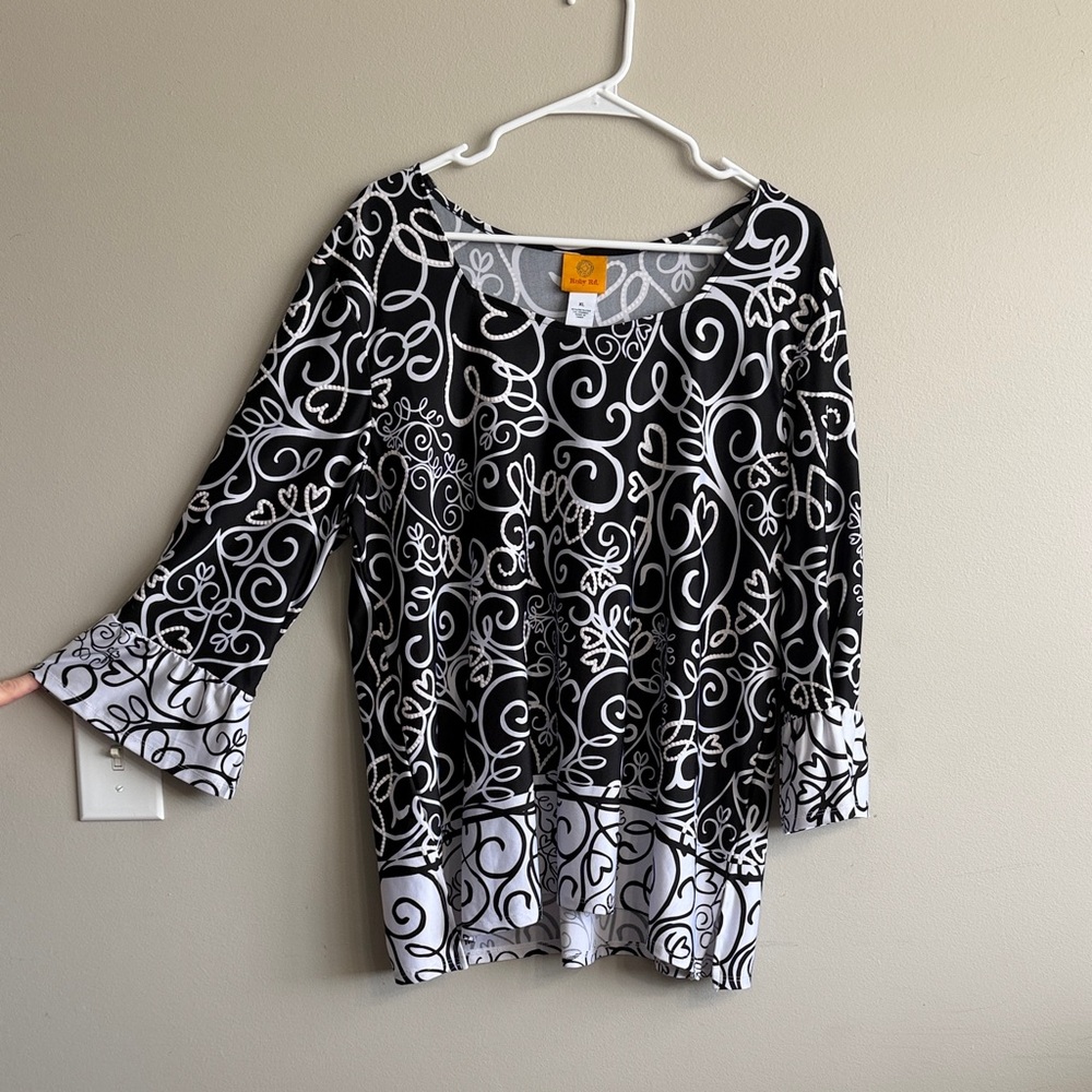 Ruby Rd. Black and White Patterned Blouse